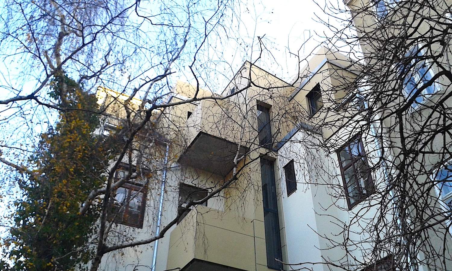 Eternit hinterluftete Fassade, Bekleidung von Gelander SSQ 16047