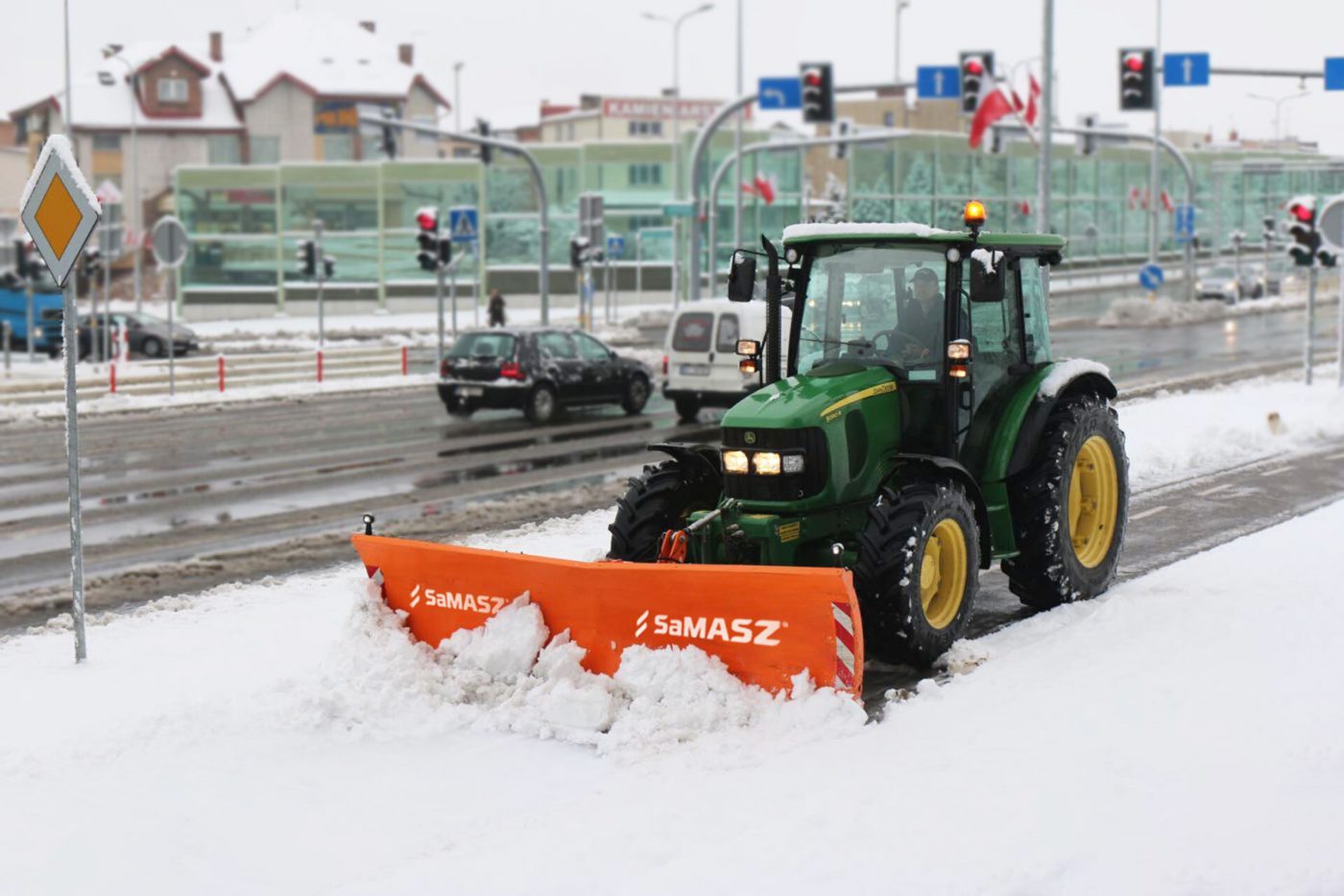 Snežný pluh pre traktor