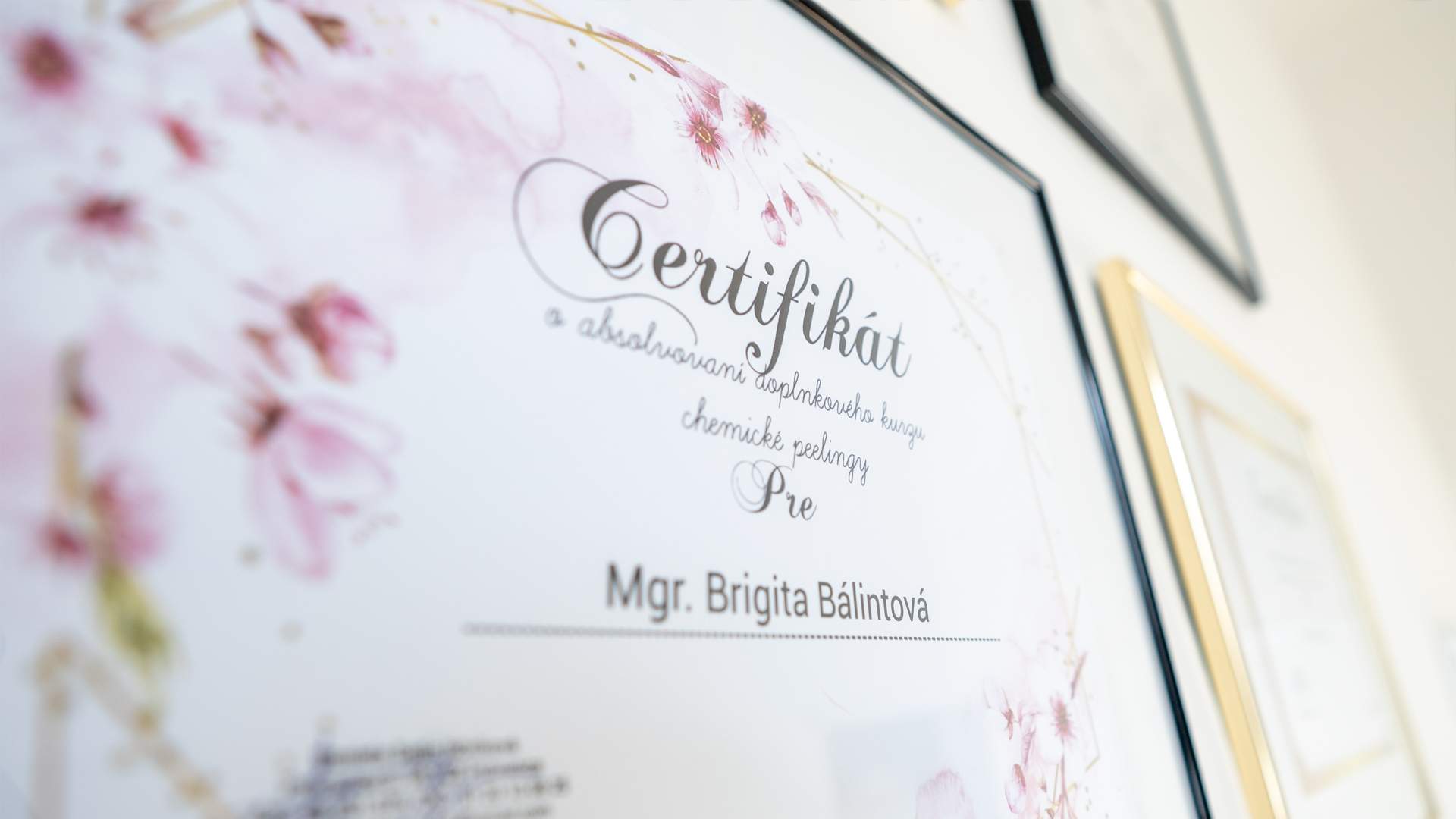 Certifikovaná odborníčka na kozmetické ošetrenia v Želiezovciach