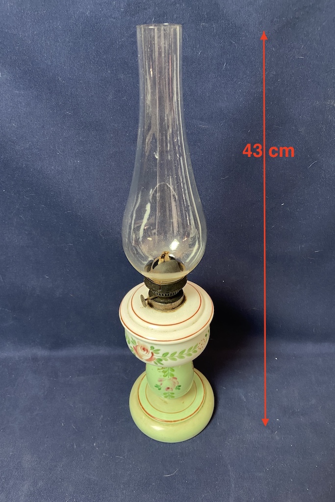 Stolná petrolejová lampa s cylindrom V 43cm R183