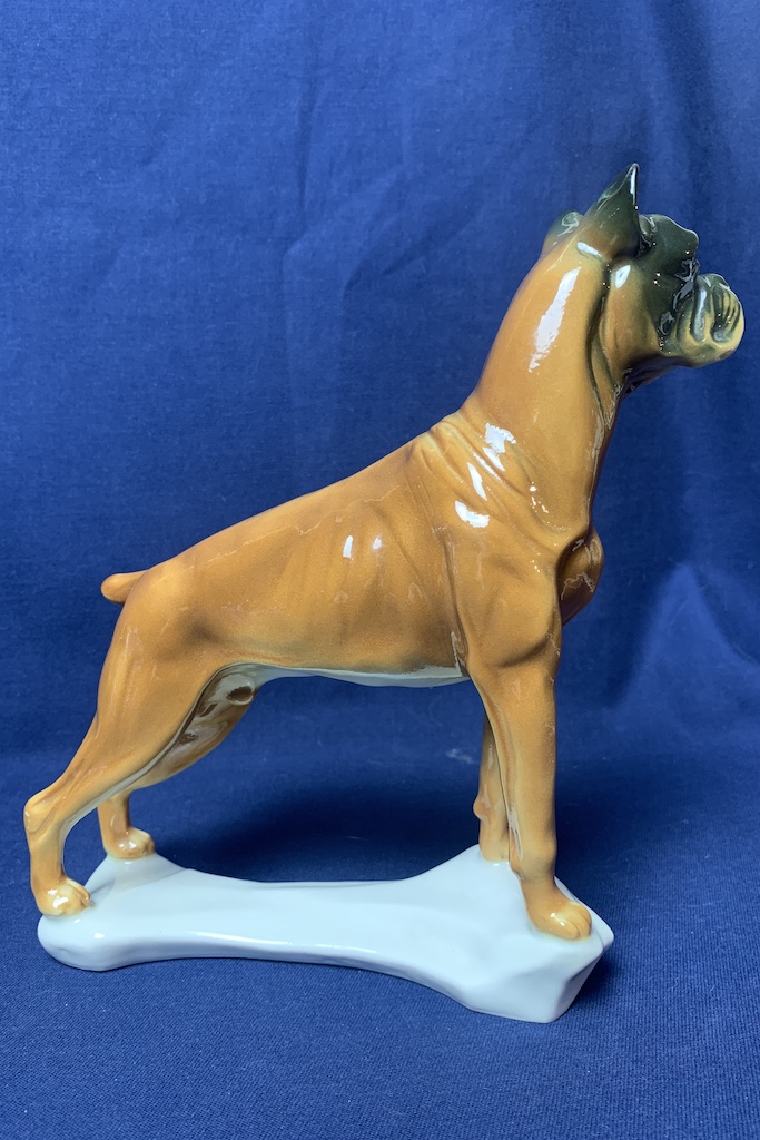 Porcelánvý pes Boxer Karl Ens Germany