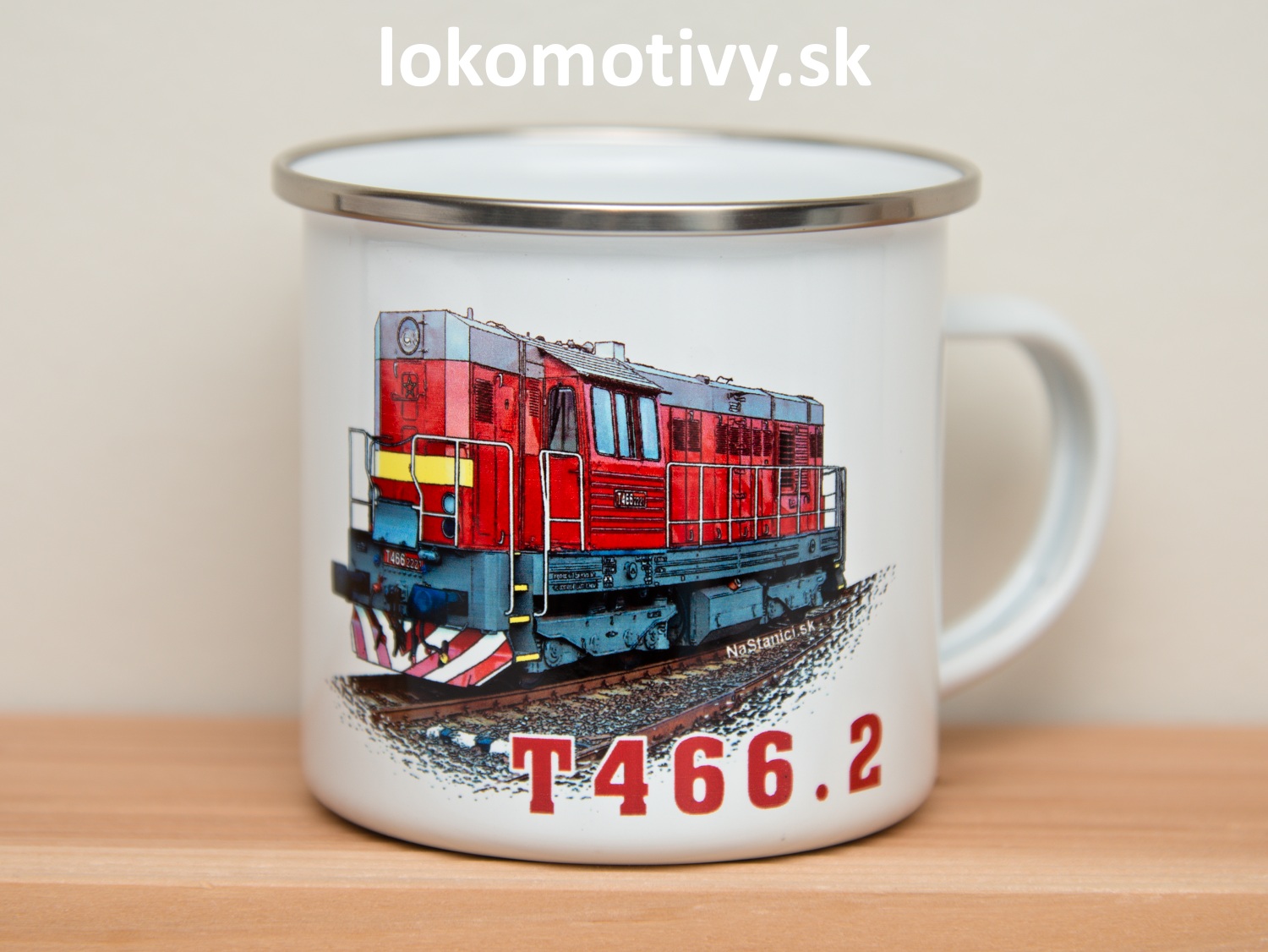 Plechový hrnček s lokomotívou Kocúr T466.2