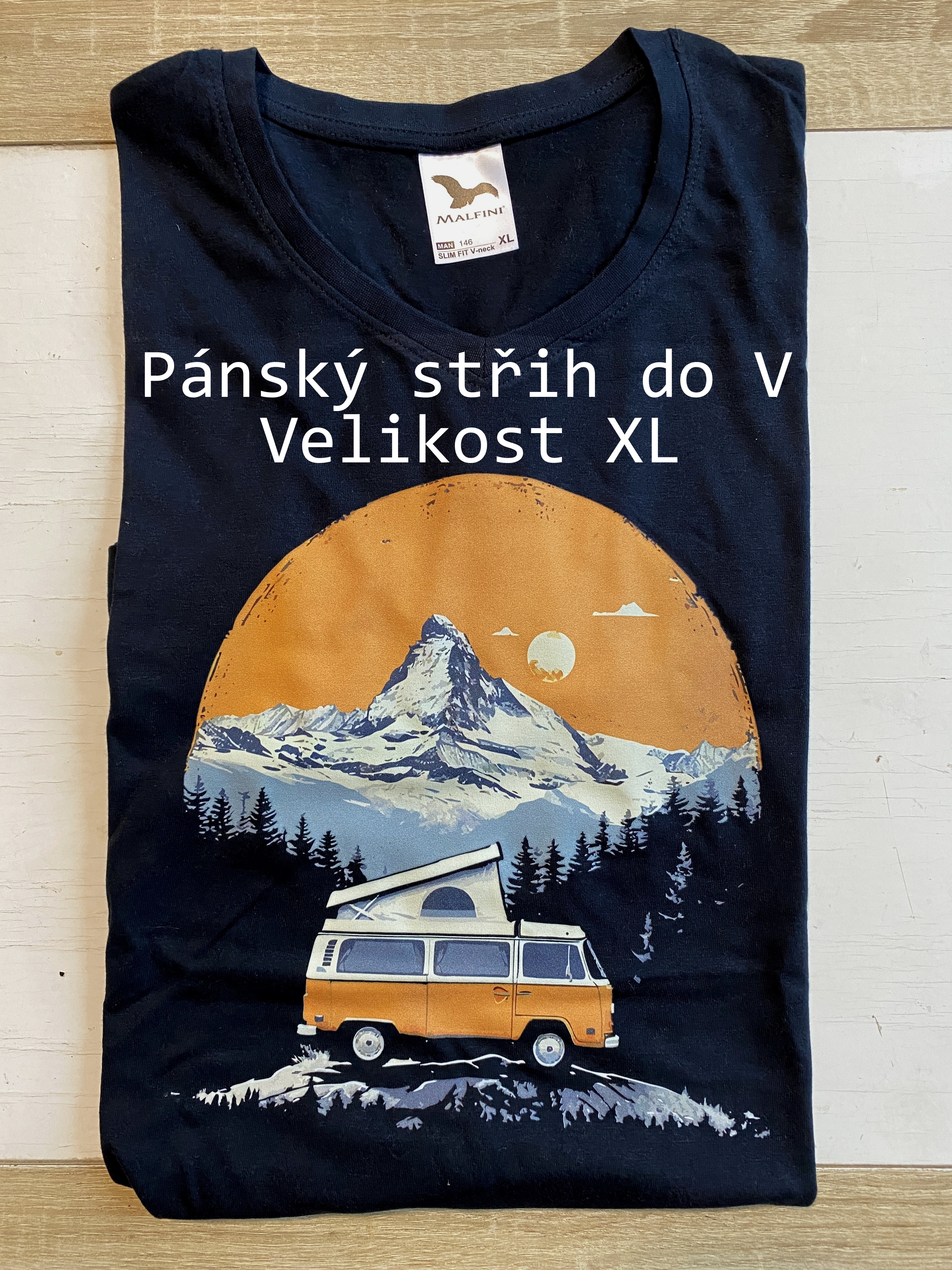 Pánské tričko V-neck