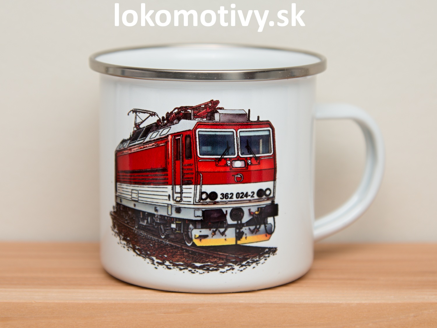 Plechový pohár s lokomotívou 362