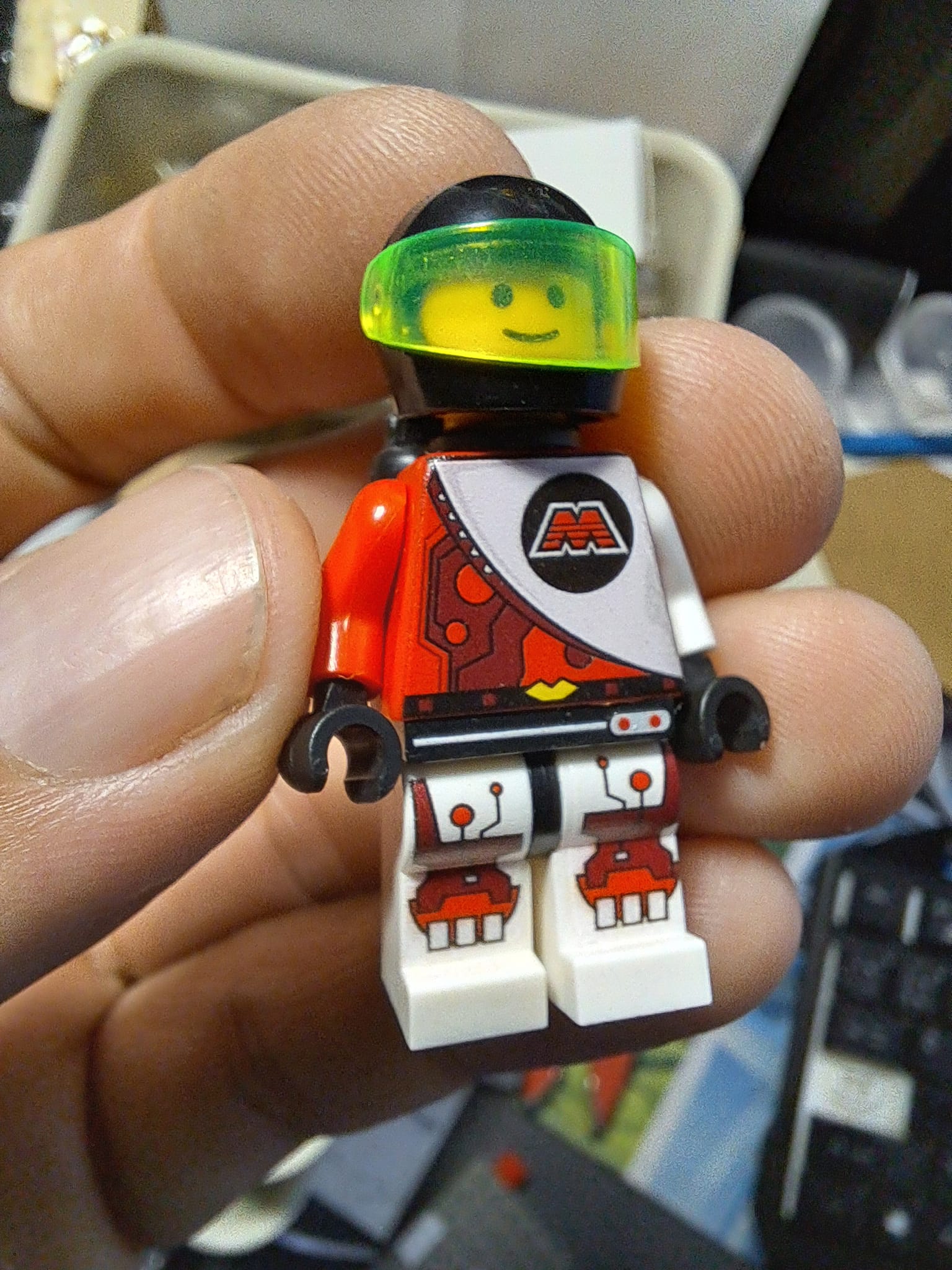 CUSTOM MINIFIGURE 2 - MTRON SCIENTIST