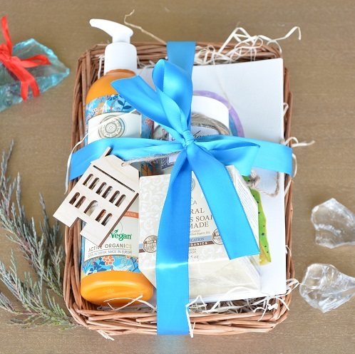 IRIS, DÚHA - Darčekový balík s prírodnou kozmetikou, handmade zápisníkom a sójovou sviečkou