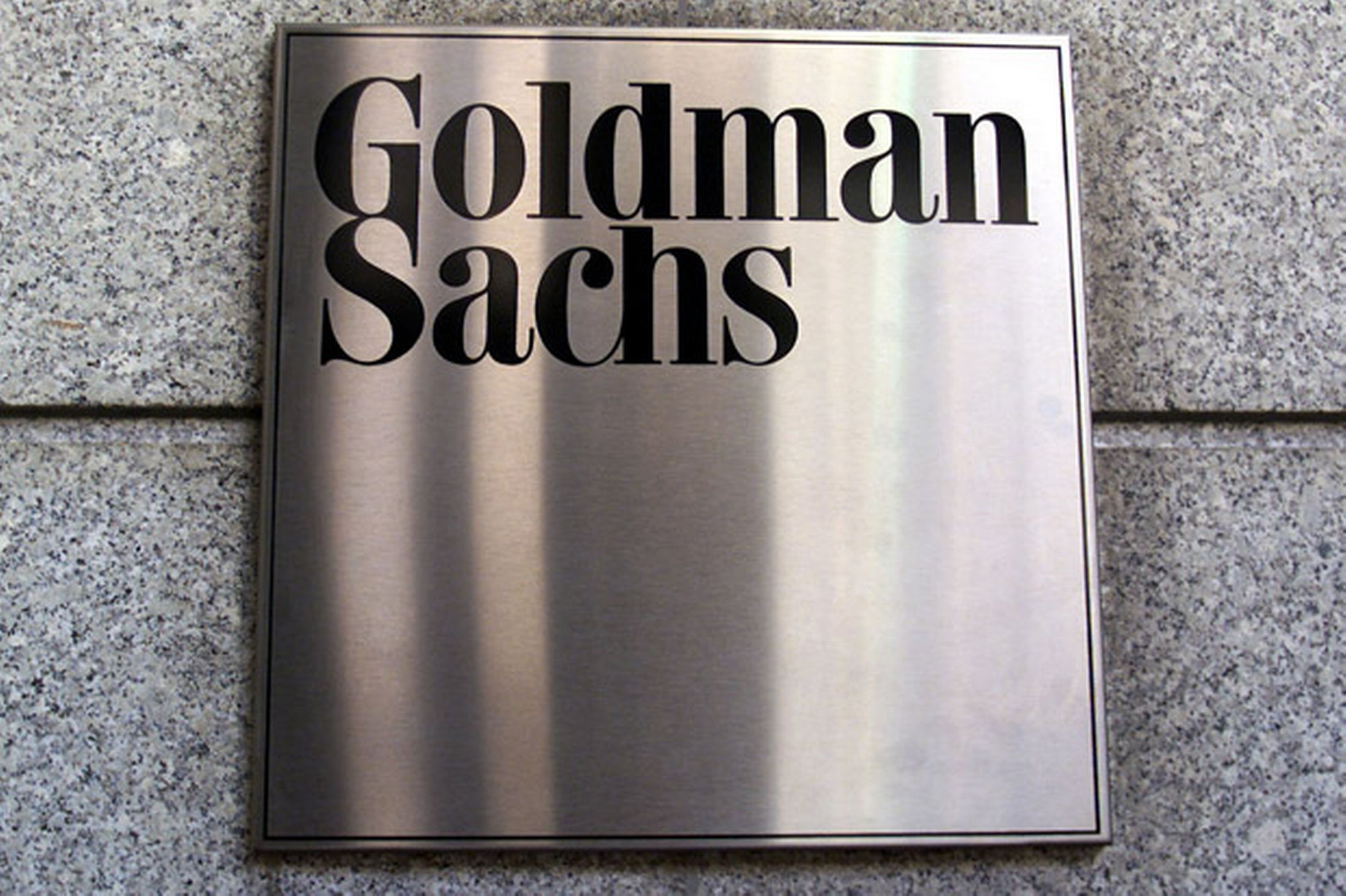 Spoločnosť Goldman Sachs skúma úschovu bitcoinov, etherea a digitálnych aktív.
