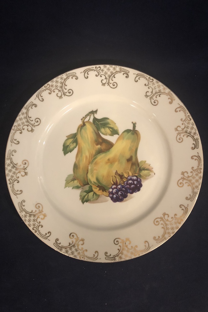 Tanier Plate pears RGK