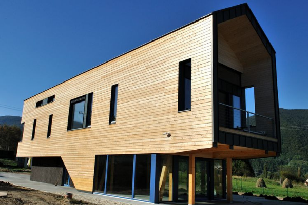 Prečo sa rozhodnúť pre montovaný dom s drevenou konštrukciou?