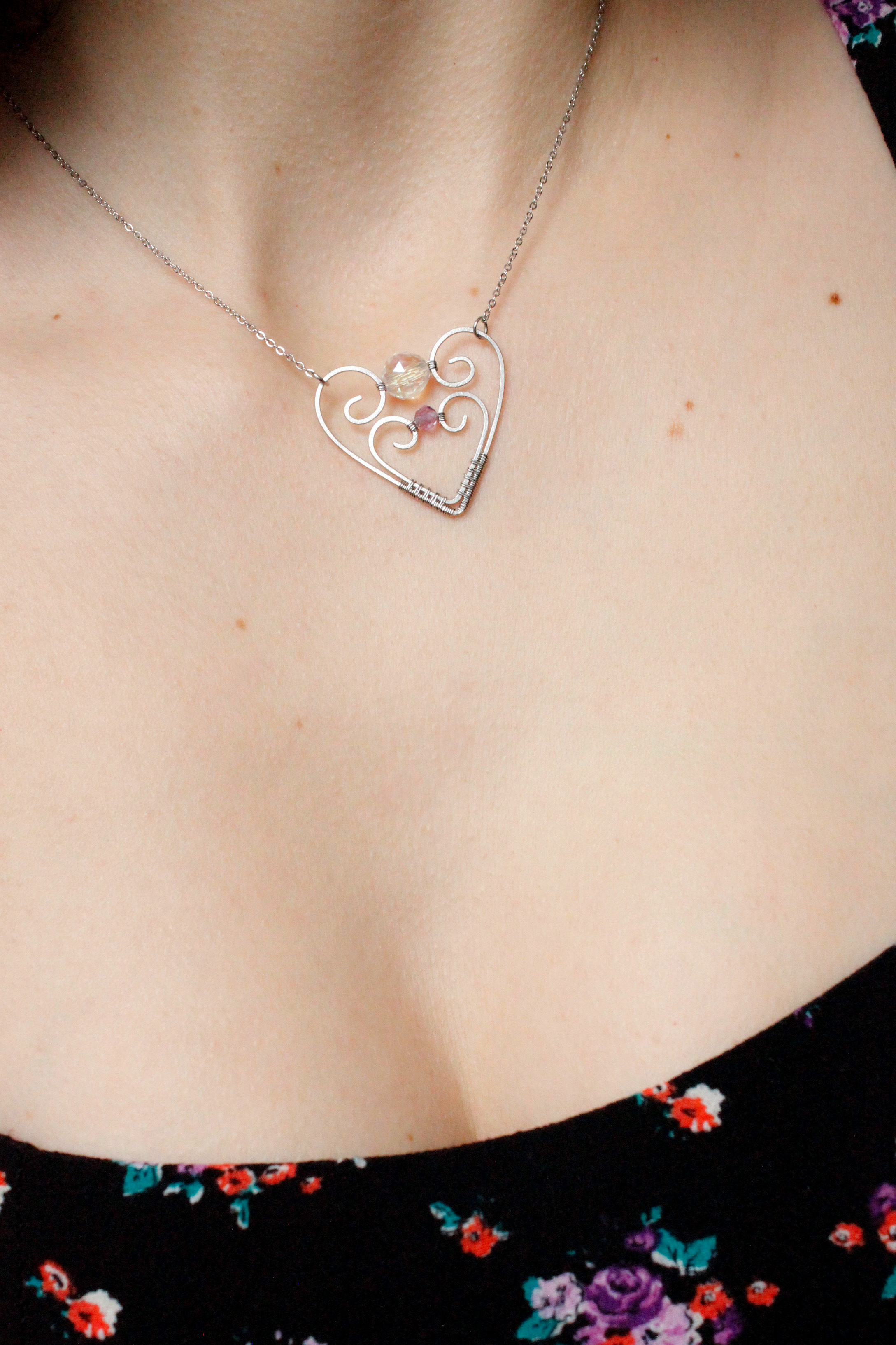 Elfský náhrdelník Srdce (Krištáľ aura a Fluorit)