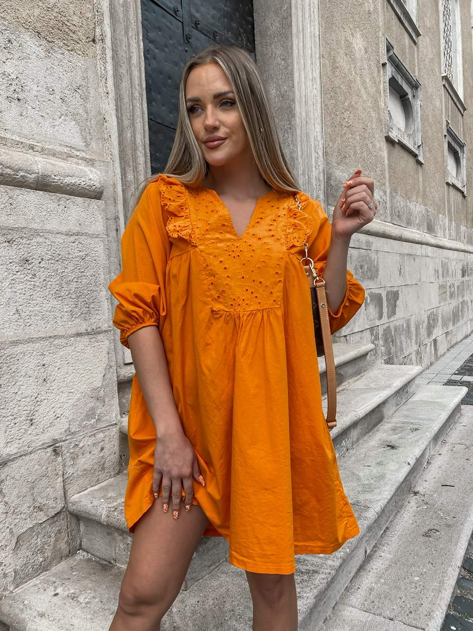 Oranžové šaty KORNIE