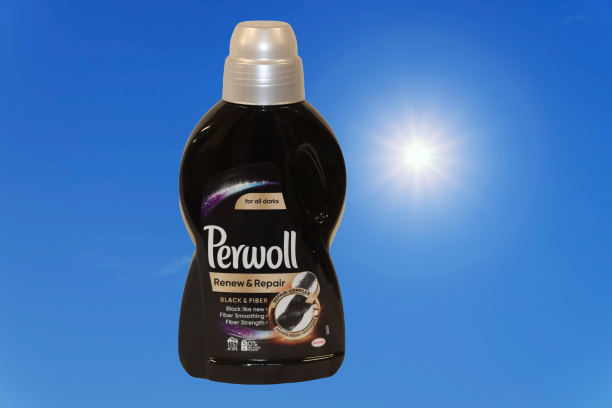 PERWOLL  black 900 ml