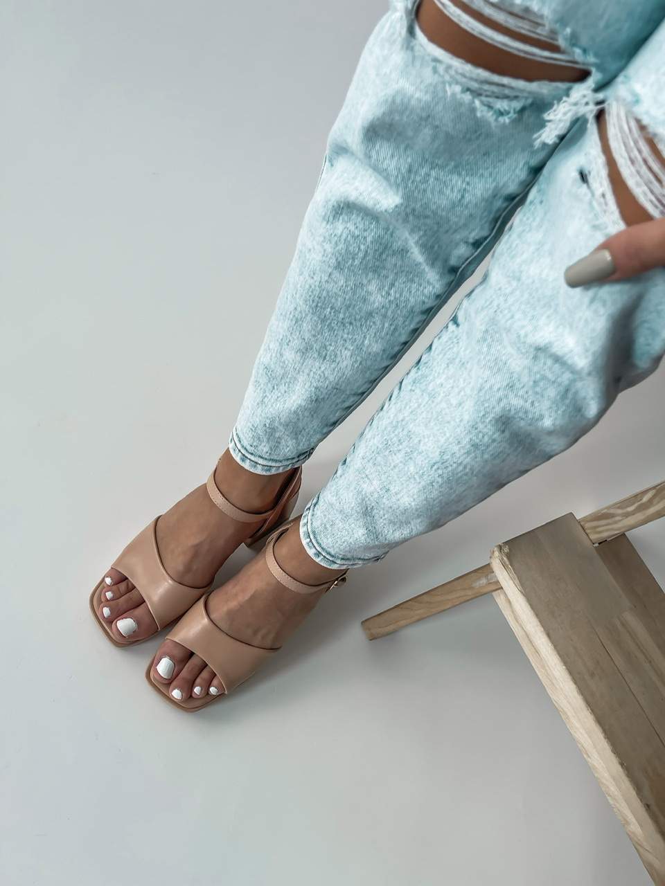 Béžové sandále DIAMAL