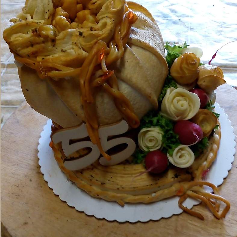 Syrová torta - kompozícia s meštekom