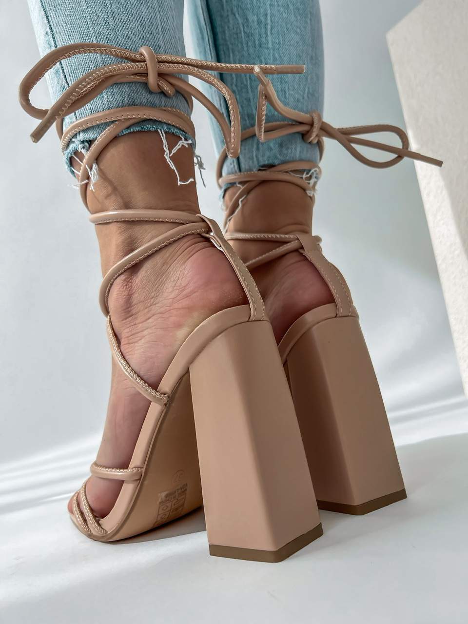 Béžové sandále AMELL