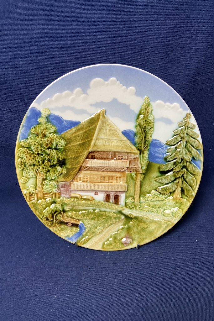 Dekoračný tanier majolika Decorative plate SCHRAMBERG