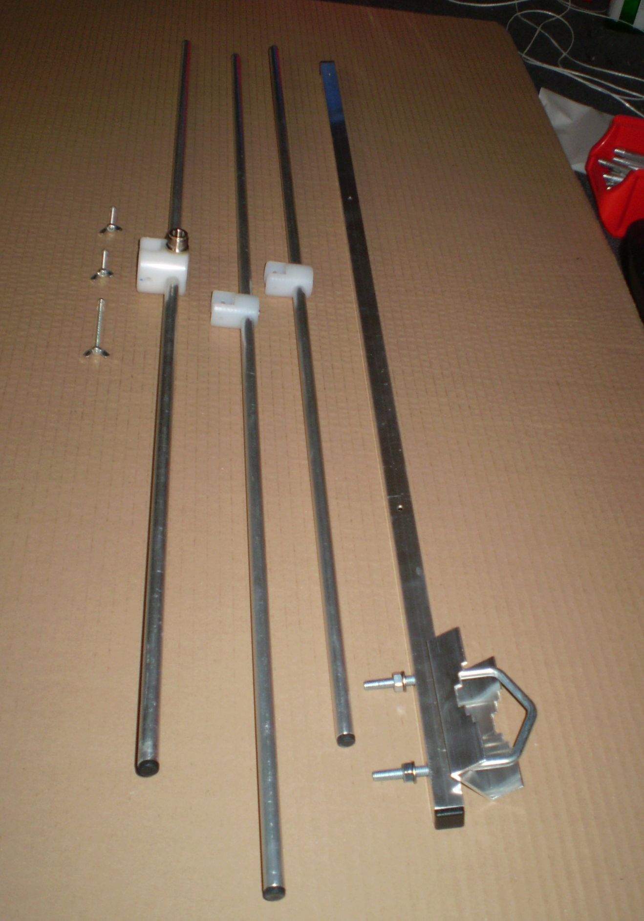 3 ELEMENT YAGI FOR VHF FREQUENCIES RX ONLY