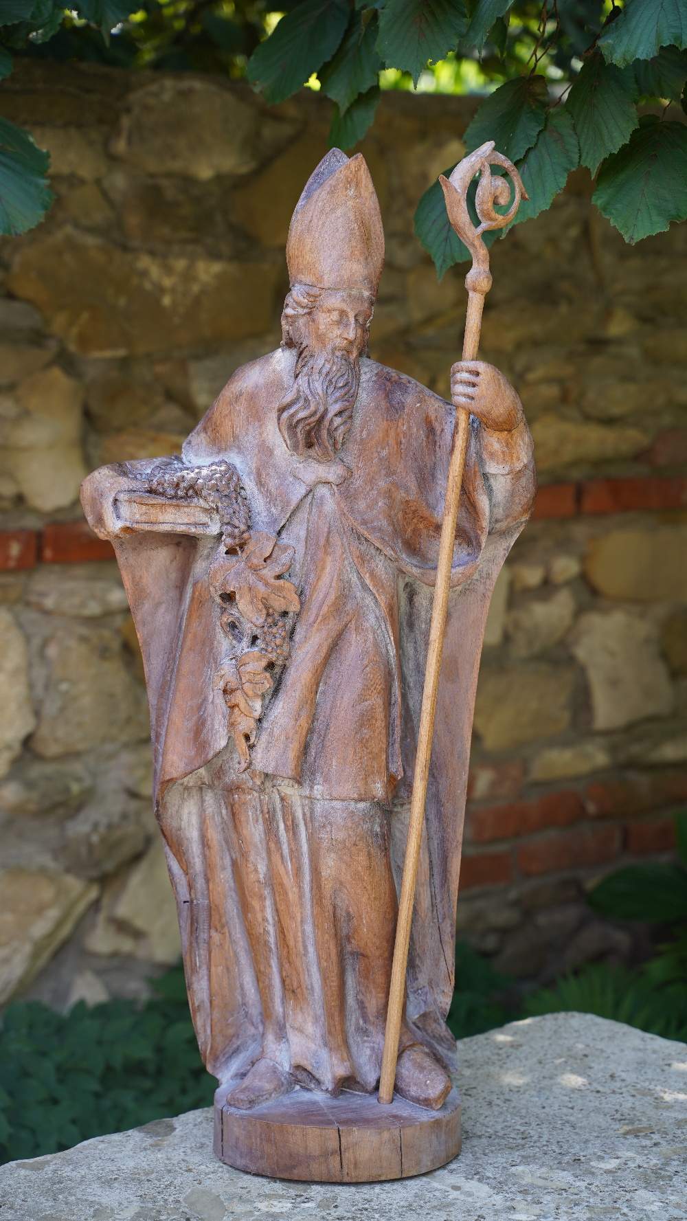 Dub, prepracovanie a zmenšenie pôvodnej sochy  Sv. Mikuláša