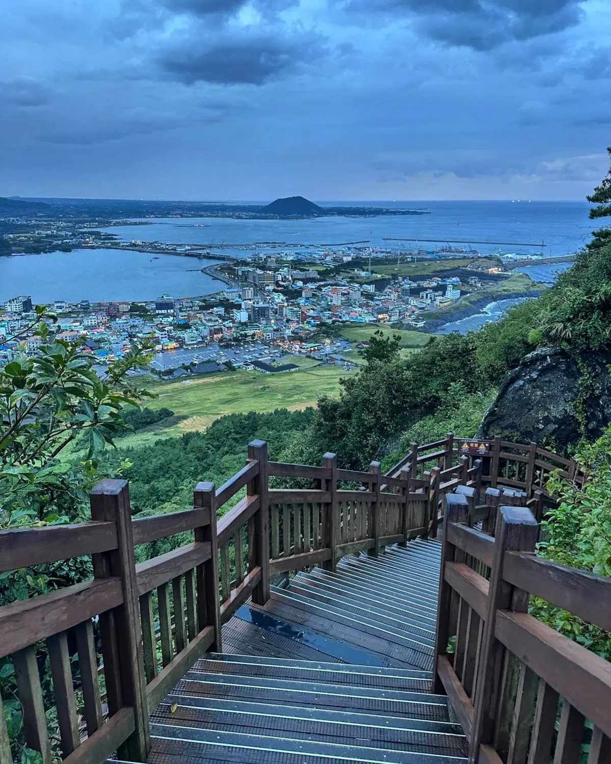 juzna korea Seongsan Ilchulbong jeju-do ostrov jeju cestovanie pamiatky co vidiet na ostrove turisticke atrakcie zaujimave miesta