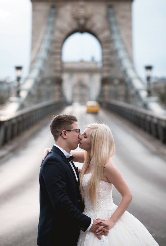 img src="Esküvői fotózás 2021" alt="esküvői fotózás budapesten"