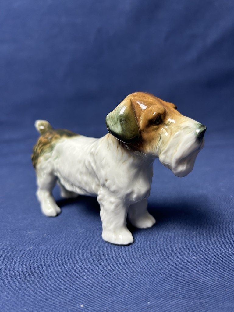 Porcelánvý pes/Dog Terrier  Karl Ens P1846