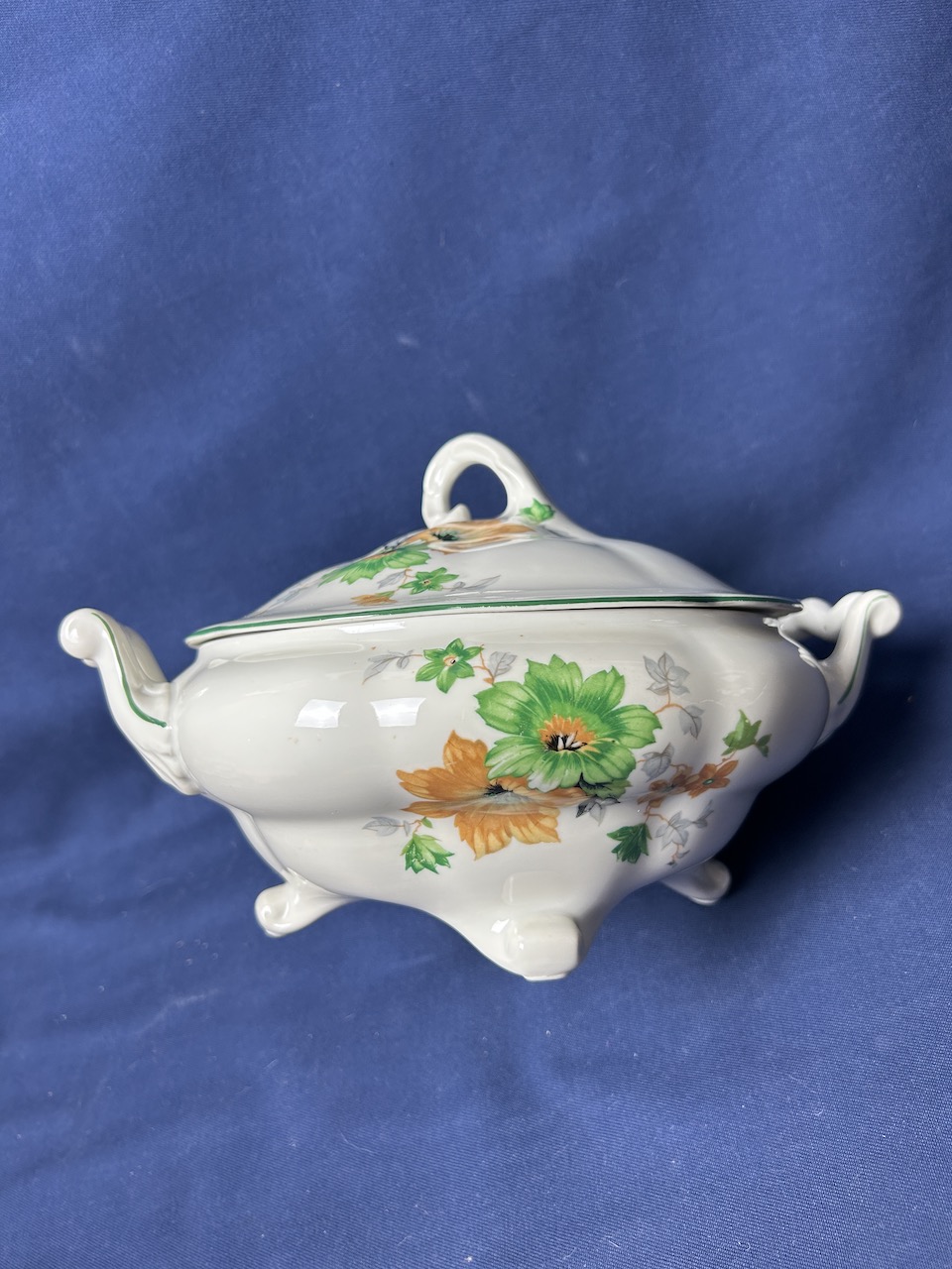 Misa polievkova s pokrievkou /Tureen