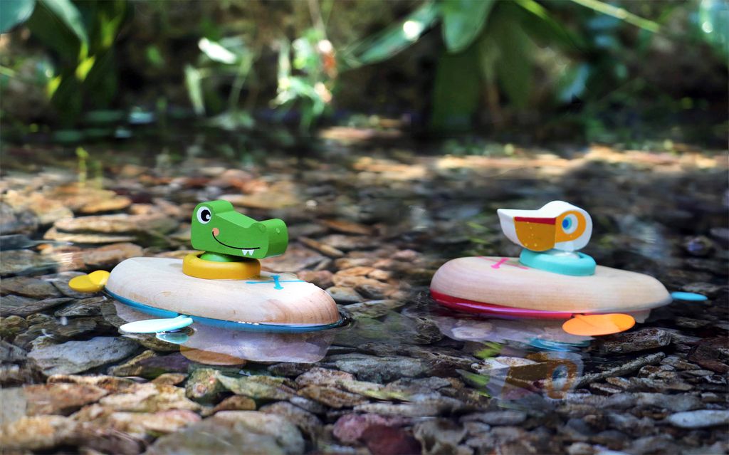 Vodná hračka krokodíl kanoe