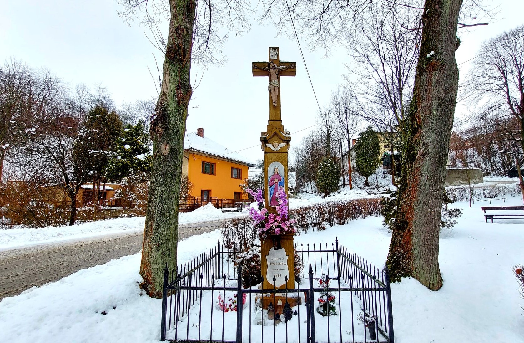 Kamenný kríž v Budatínskej Lehote