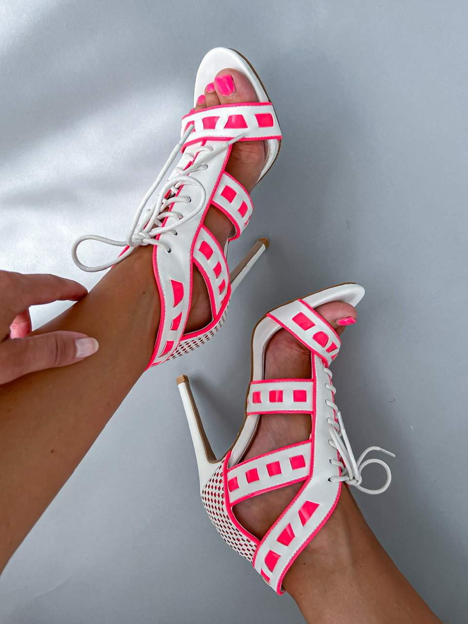 Bielo-ružové sandále ZODEL