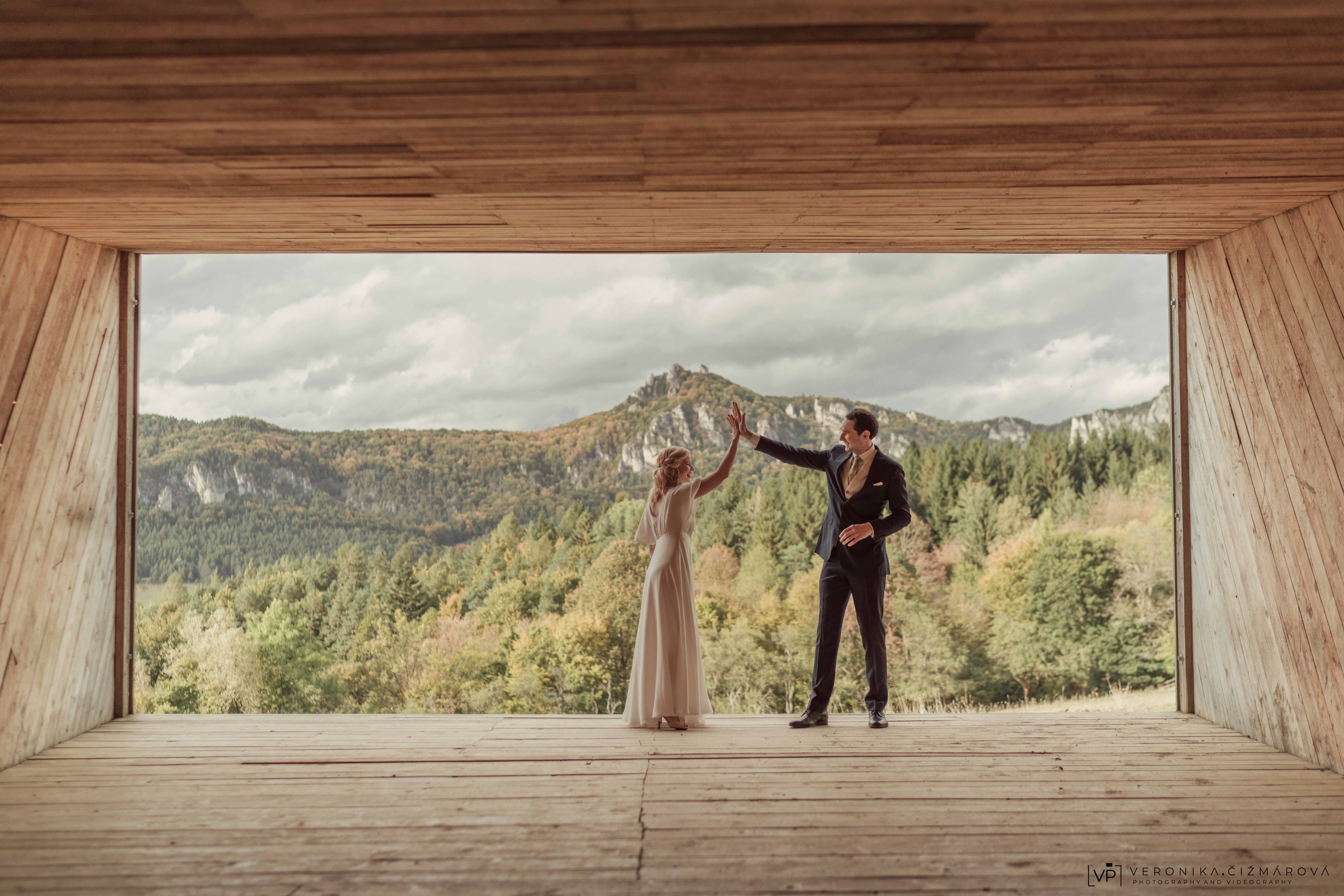 Zuzka & Michal | svadba plná emócií vo Villa Nečas a fotenie so Súľovskými skalami