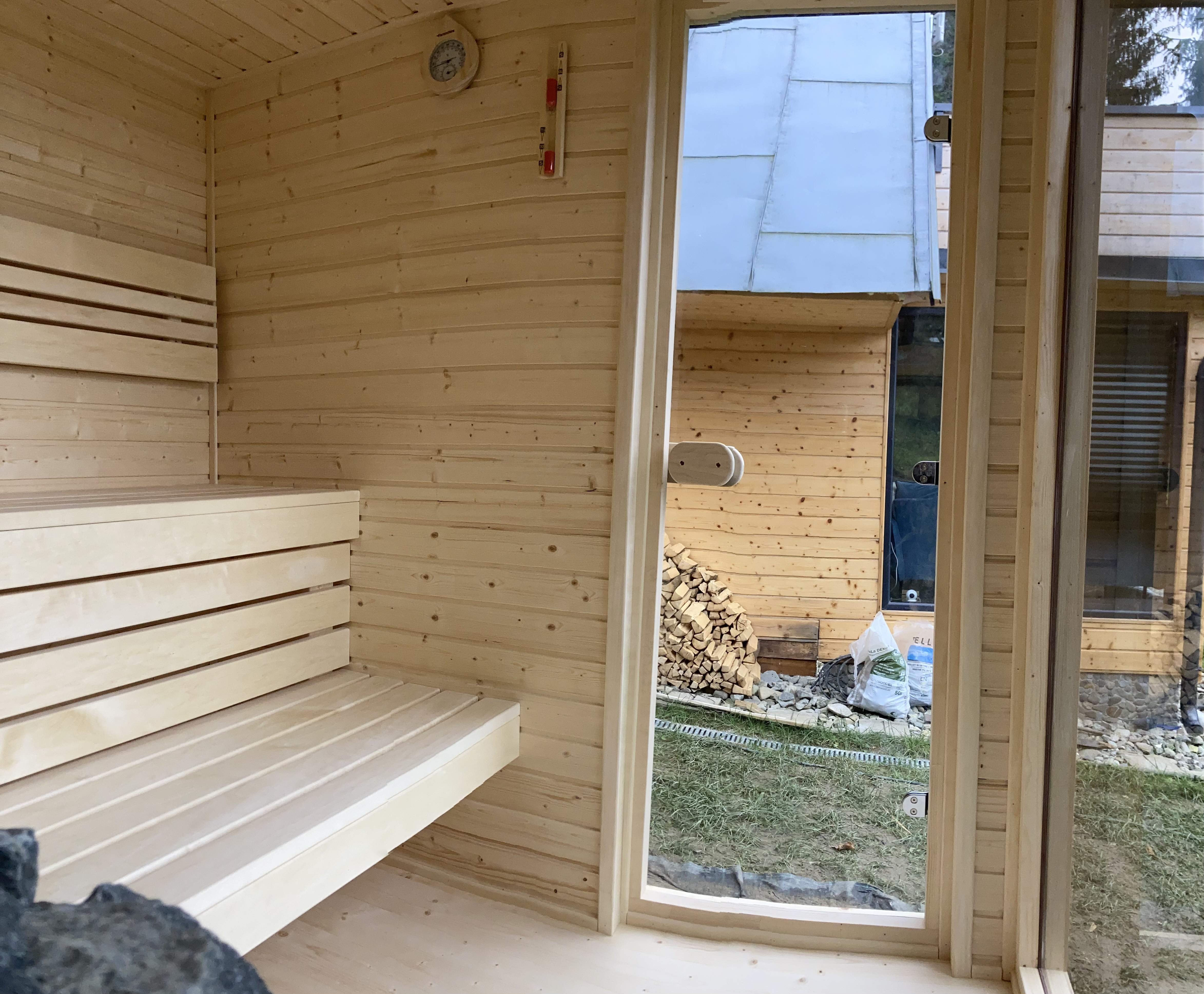Pohodlná drevená sauna pre oddych a regeneráciu