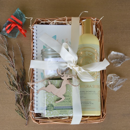 ARTEMIS, LES - Darčekový balík s prírodnou kozmetikou, handmade zápisníkom a sójovou sviečkou