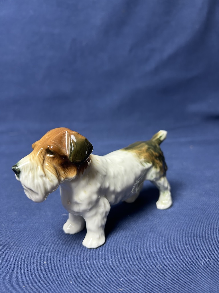 Porcelánvý pes/Dog Terrier  Karl Ens P1846