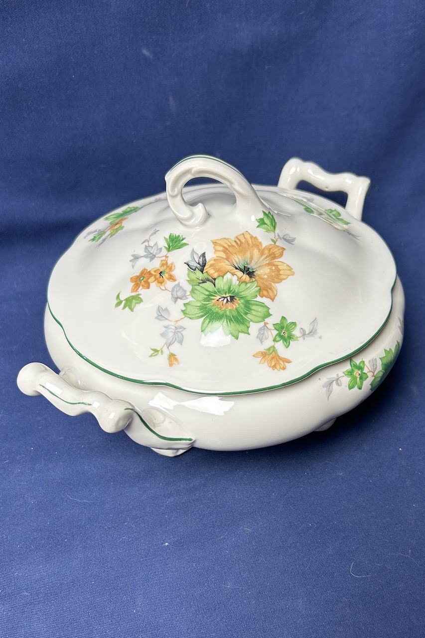 Misa polievkova s pokrievkou /Tureen