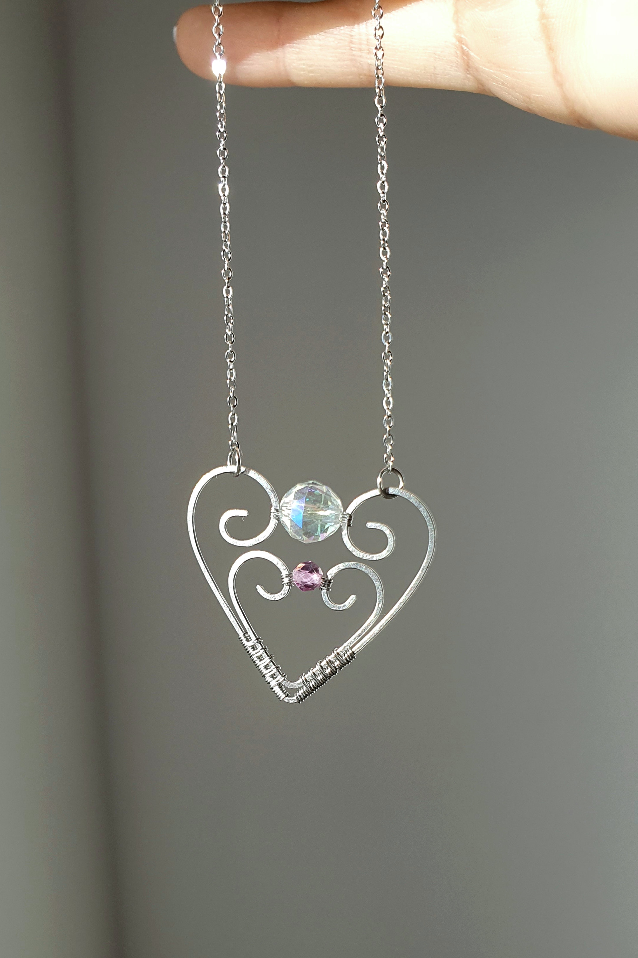 Elfský náhrdelník Srdce (Krištáľ aura a Fluorit)
