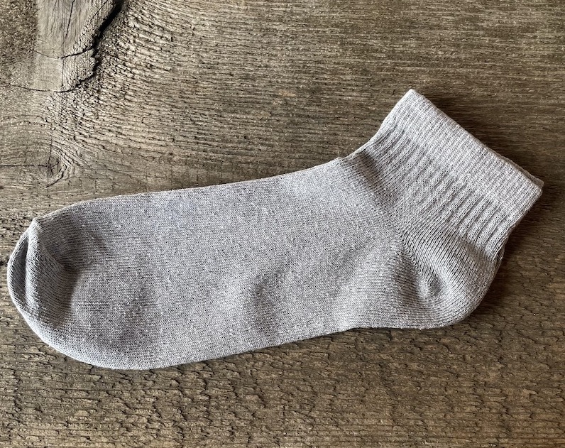 Športové ponožky členkové - bledošedé