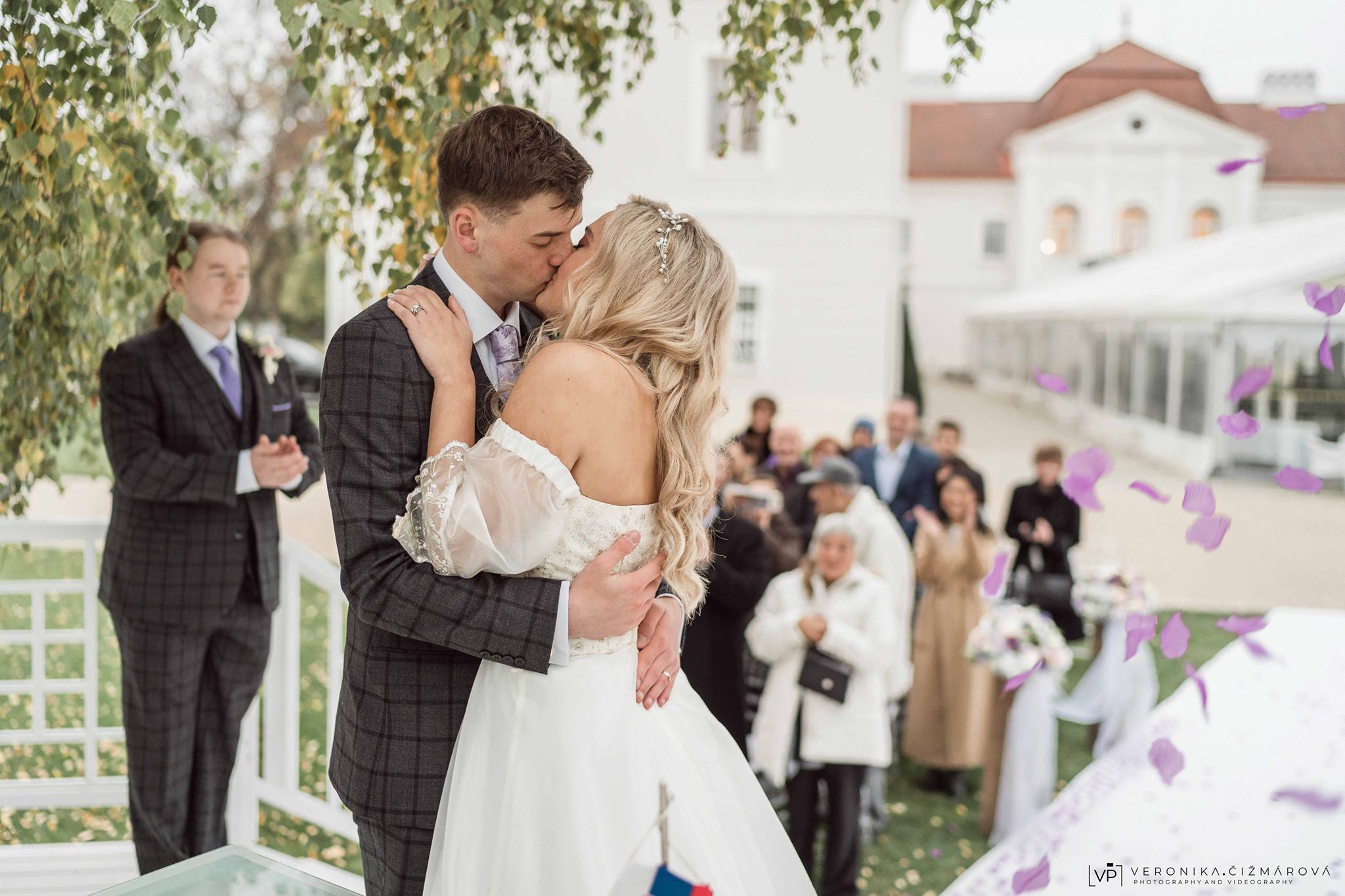 Karolína & Thomas | slovensko-anglická svadba v nádhernom Art Hotel Kaštieľ Tomášov