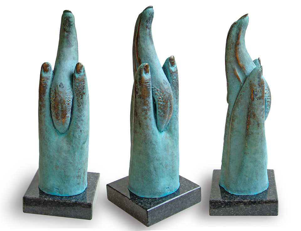 technique: bronze, stone: 12 x 12 x 34 cm year: 2006